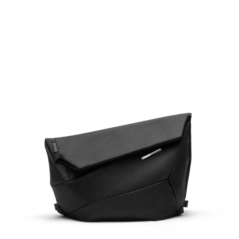 NIID URBANATURE R1 スリングバッグ メテオライト ブラック 【公式通販】